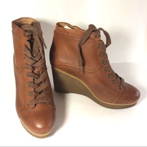 Wedge lace up leather boot Nine West